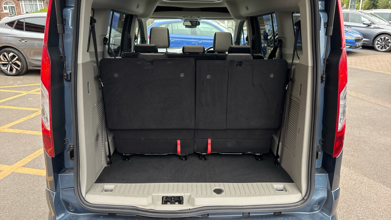 Ford Grand Tourneo Connect 1.5 EcoBlue 120 Titanium 5dr Diesel Estate